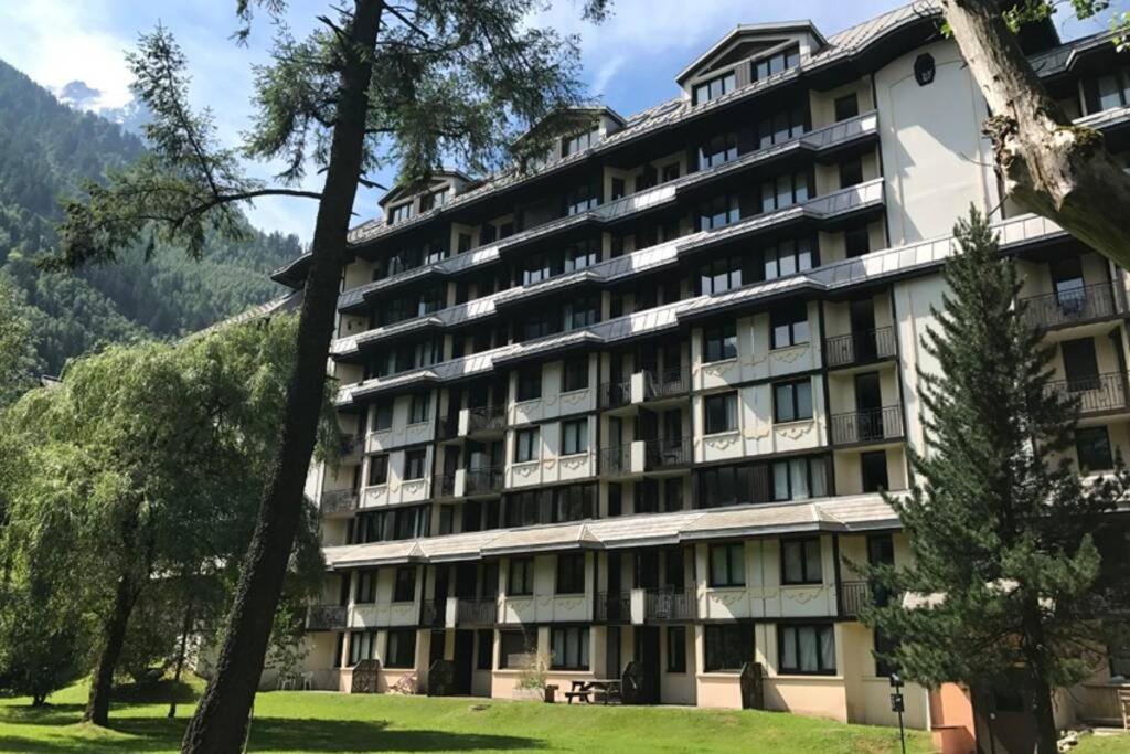 شقة Au Coeur De Chamonix, Un Ecrin De Verdure المظهر الخارجي الصورة